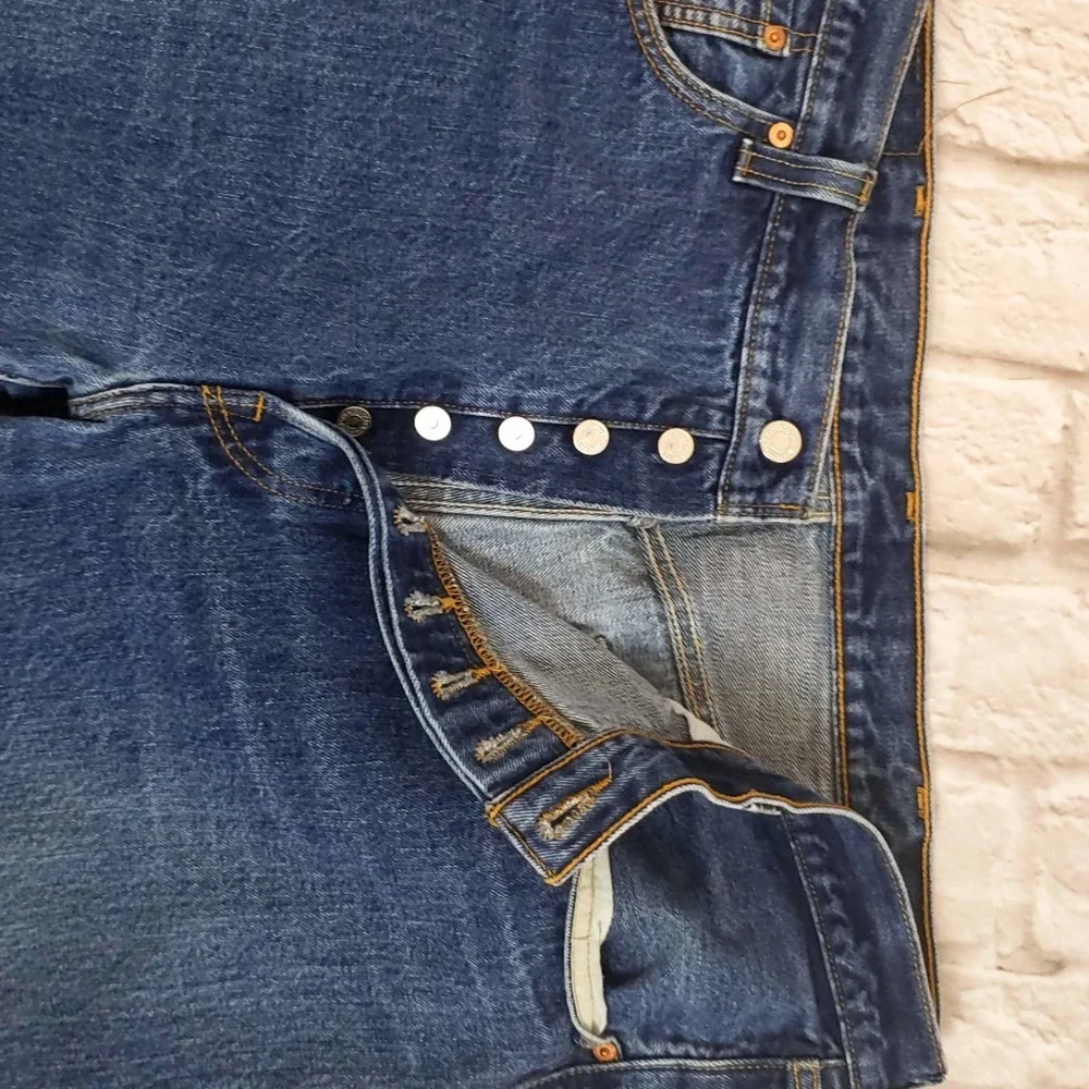 Levi's Button Fly size 40x30